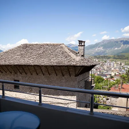 Em * Gjirokastër