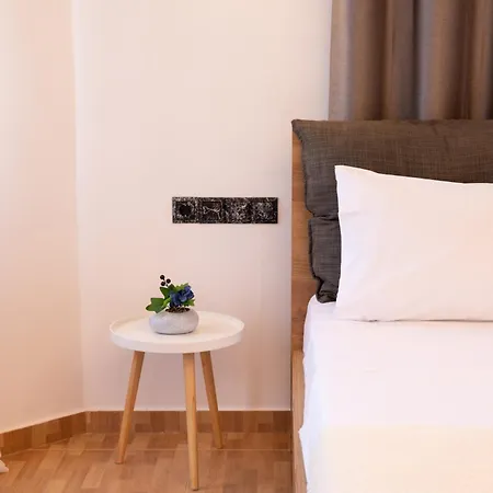 Em Guest house *