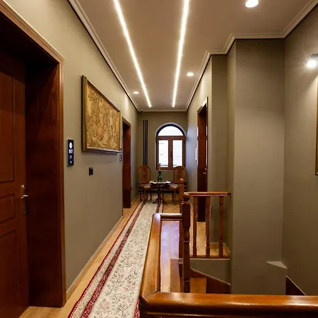 Em Guest house *